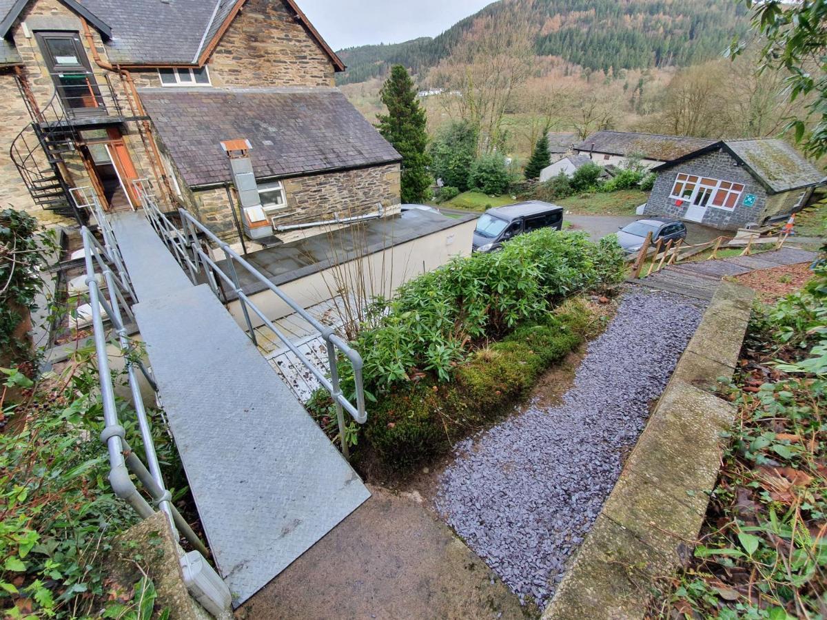 Woodlands Centre Hostel Betws-y-Coed Kültér fotó